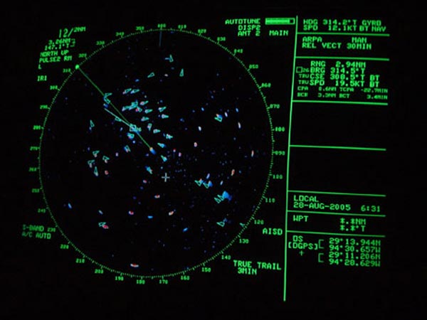 Radar screen showing ships clustered in Galveston Fairway Anchorage.