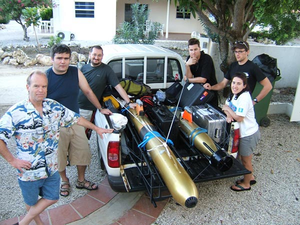 Autonomous Underwater Vehicle. Gavia AUV team loaded up with