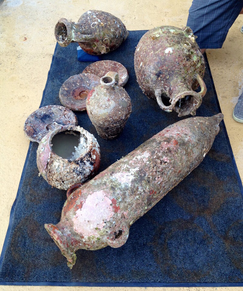 Artifacts recovered from Roman shipwreck.