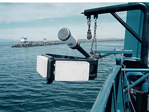 transducers and navigation instrument for sidescan sonar