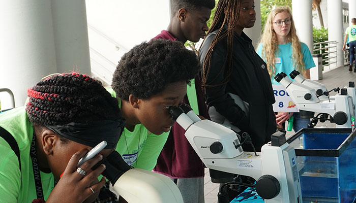 Middle and high school students were introduced to local marine science research and scientists at the “Ocean Explorers,” an immersive field trip. Image courtesy of Shannon McDonnell.