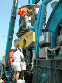 Inovator sample buckets being unloaded after dive