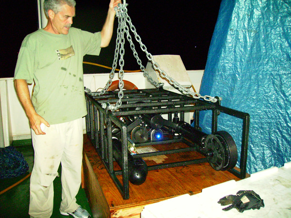 Dr. Cabell Davis readies his Video Plankton Recorder (VPR)