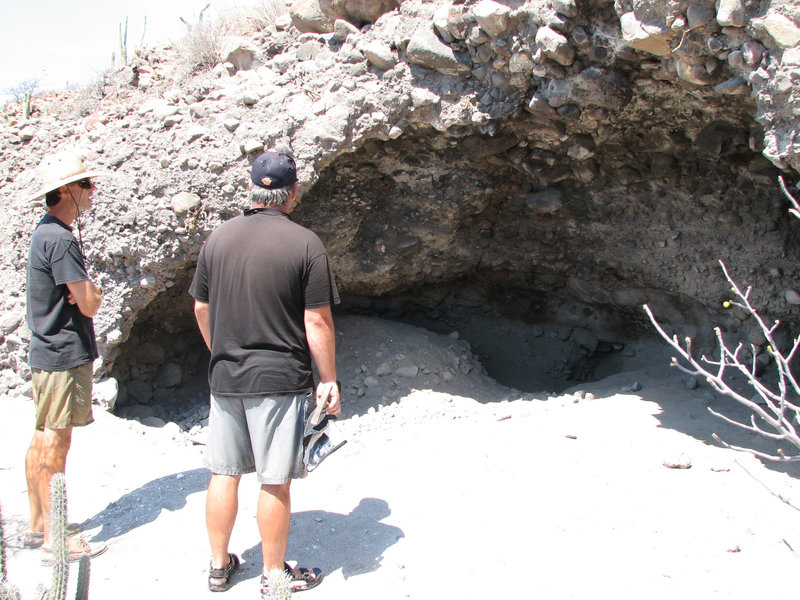 Bob Jackson (left) and Loren Davis visit Covacha Babisuri, a Pleistocene-age archaeological site discovered by archaeologist Harumi Fujita on Isla Espiritu Santo.
