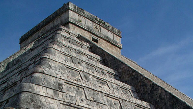 Castillo at Chichén Itzá.