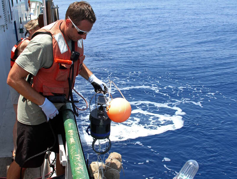 The Coral Ecosystem Connectivity 2014 Expedition prepares to set sail.