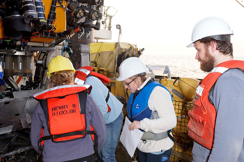 Arieanna Balbar assists with retrieving biological samples collected by ROPOS.