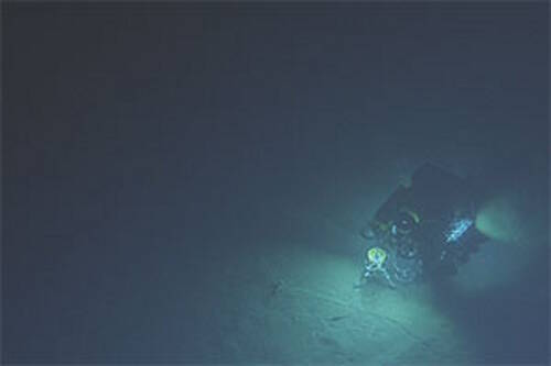 Remotely operated vehicle Hercules works on the seafloor.