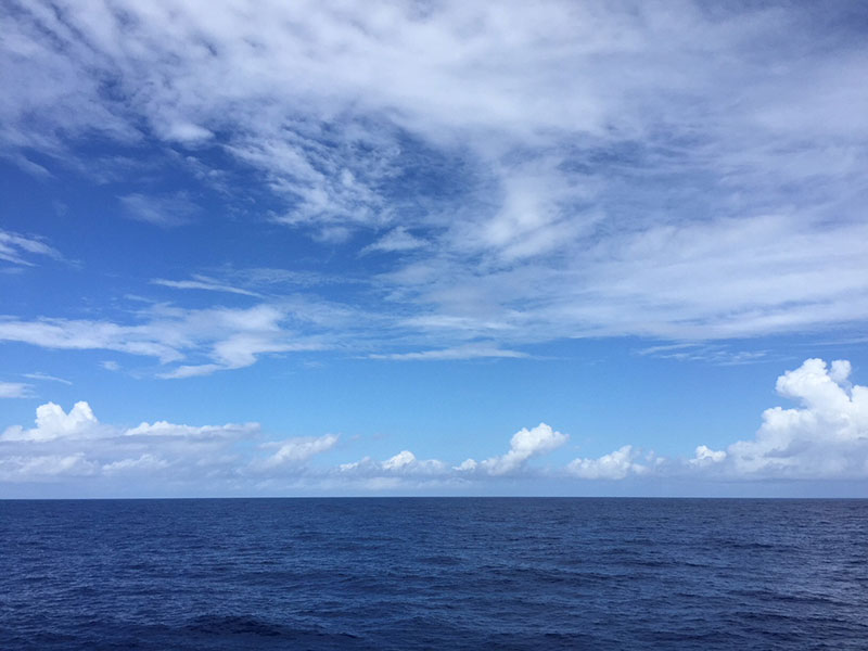 A blue sky day over the blue ocean in the western CCZ.
