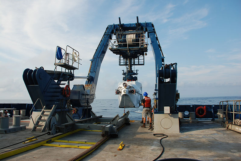 Human-occupied vehicle Alvin is recovered onboard after completing its final dive of the 2018 DEEP SEARCH expedition.