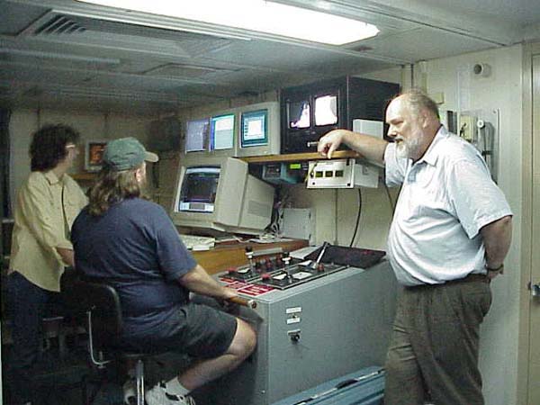 Drs. Fred Grassle, Mary Scranton, and Atlantis' SSSG Technician Dave Simms