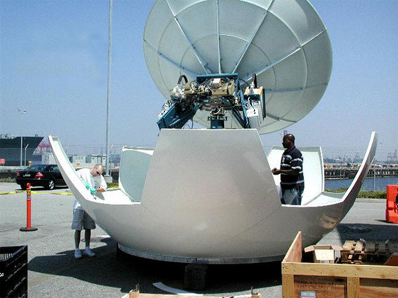 Assembly the VSAT for the Okeanos Explorer in the Fairhaven Ship Yard in Bellingham, WA, 2007.