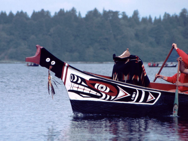 wolf head canoe
