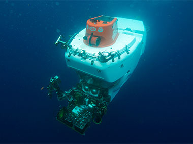 A submarine company is developing a new device to reach the depths of the  ocean - Mediterranean - Spearfishing World forum