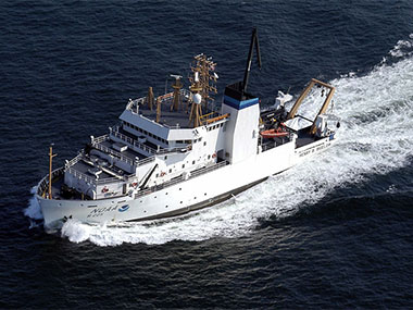 Vessels: NOAA Office of Ocean Exploration and Research