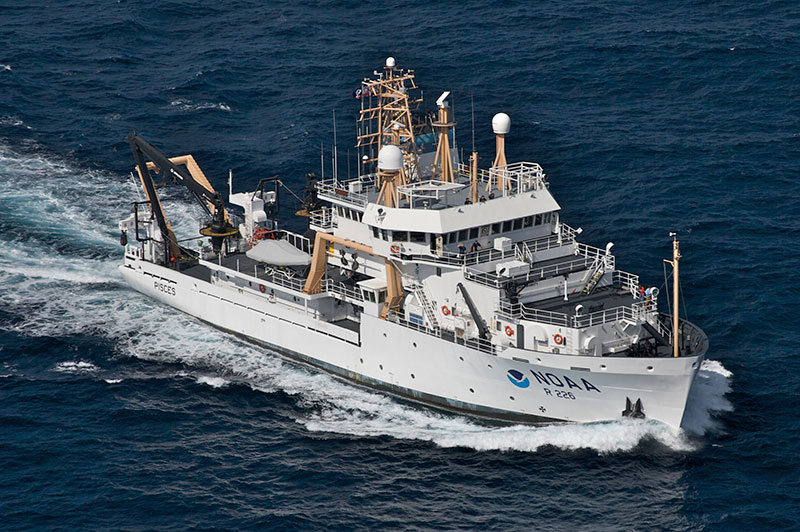 NOAA Ship Pisces underway. Image courtesy of NOAA.