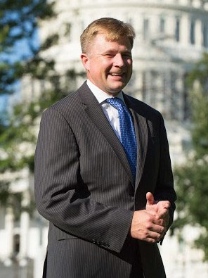 Jeremy Weirich joins NOAA Ocean Exploration as new director.